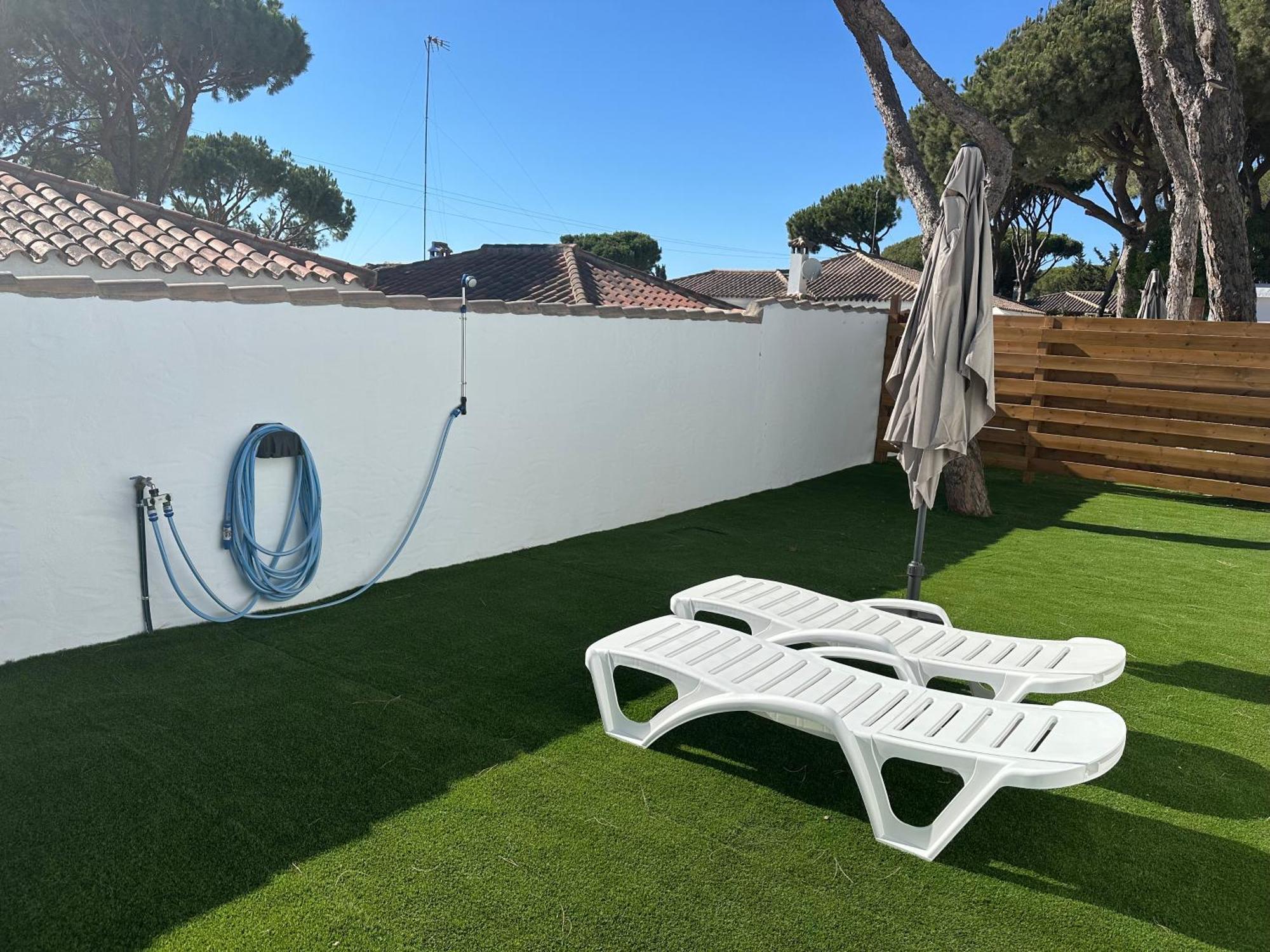 Cocos Sun Guest House Chiclana de la Frontera Exterior foto